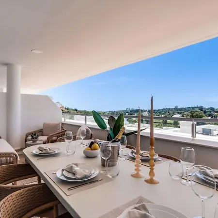 3br With Great Panoramic Views At Oceana Gardens Apartment